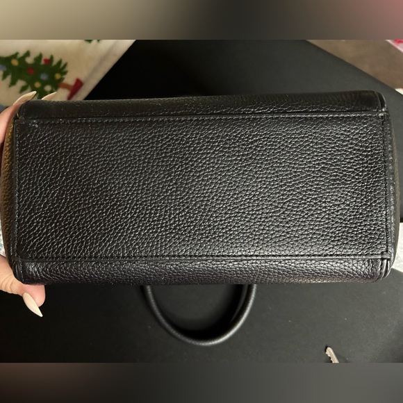 Kate Spade ♠️ - Picture 5 of 9